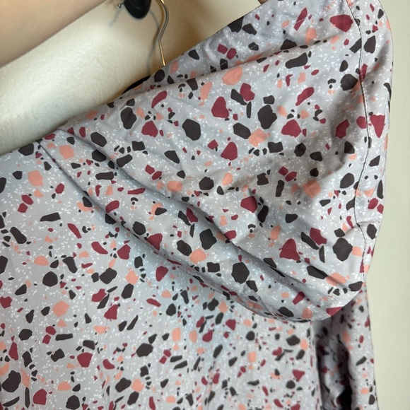 NWT TORRID Happy Camper Stretch Woven Light Weight Active Jacket Zip Up - Picture 16 of 16